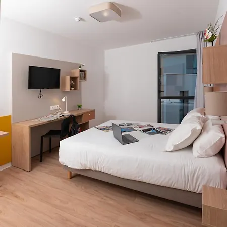 Privilodges Centre Gare Апарт-отель 3*