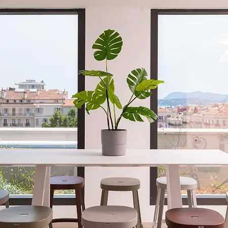 Privilodges Centre Gare Aparthotel Toulon