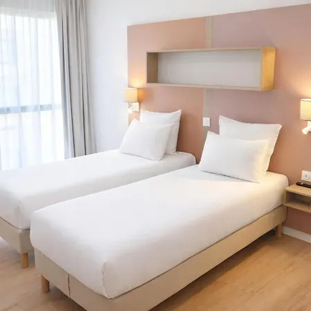 Privilodges Centre Gare 3* Tulon
