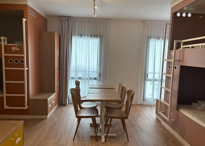 Privilodges Centre Gare 3* Tolón